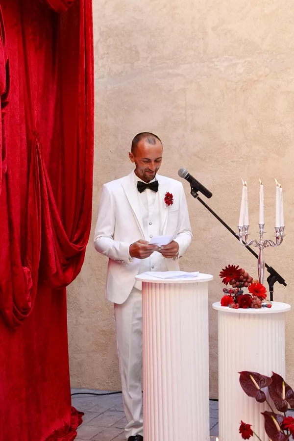 mariage-gay-glamour-rouge-noir-et-blanc ©camille-coste-photographie (24)