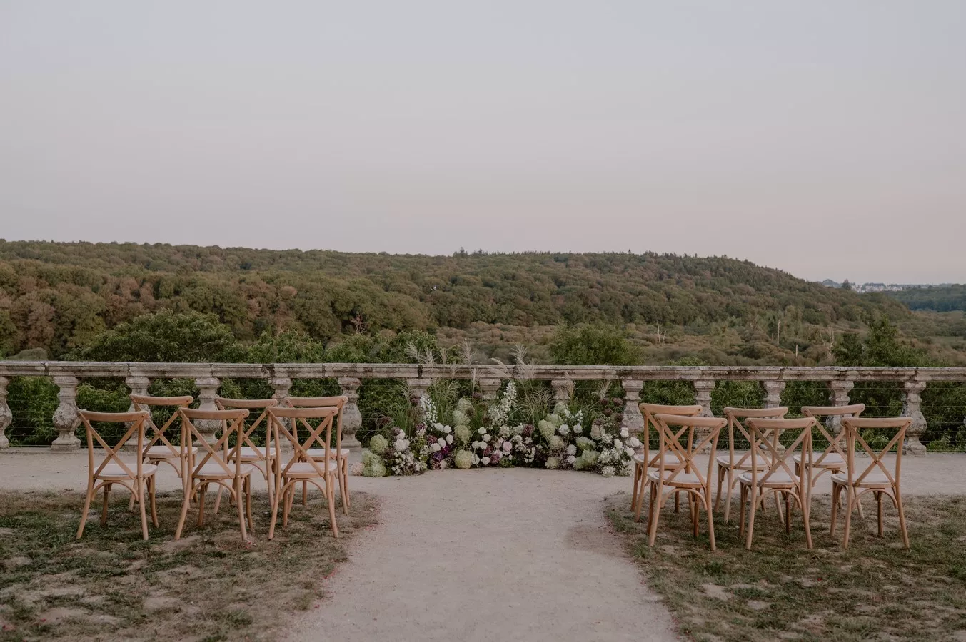 mariage-romantique-moderne-terrasses-de-bothané-©anneletournel (18)