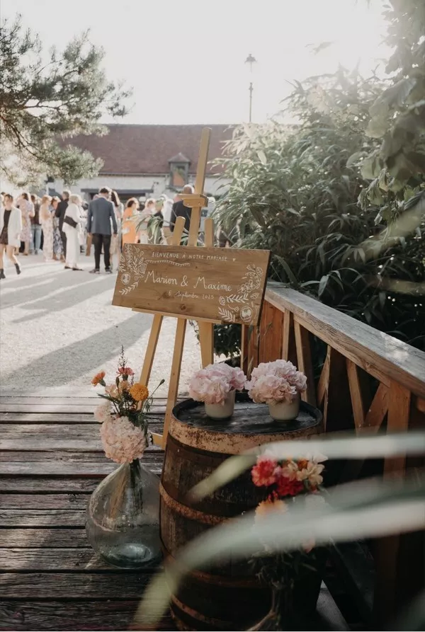 panneau_bienvenue_lacocotteencarton-©charlenedrouel