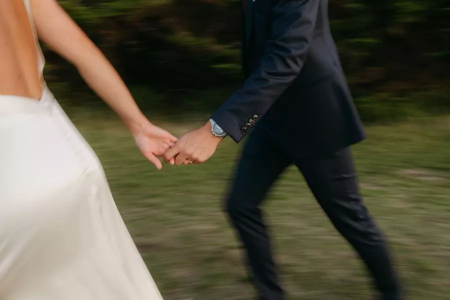 mariage-coloré-domaine-les-essarts-saint-briac-sur-mer-bretagne-baptiste-hauville-photographe (59)