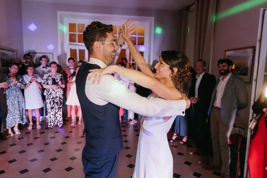 mariage-coloré-domaine-les-essarts-saint-briac-sur-mer-bretagne-baptiste-hauville-photographe (69)