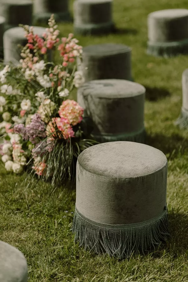 pouf-vert-ceremonie-laique-nord-domaine-de-wailly-©ritazemskova (7)