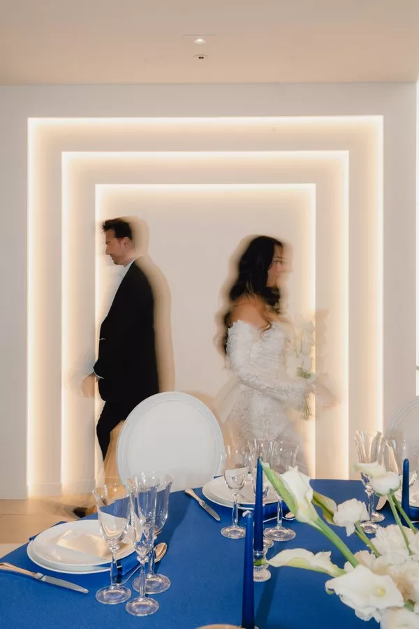 mariage-moderne-bleu-cobalt-vignoble-bordelais-chateau-dauzac-©amao-wedding (16)