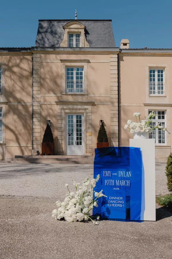mariage-moderne-bleu-cobalt-vignoble-bordelais-chateau-dauzac-©amao-wedding (4)