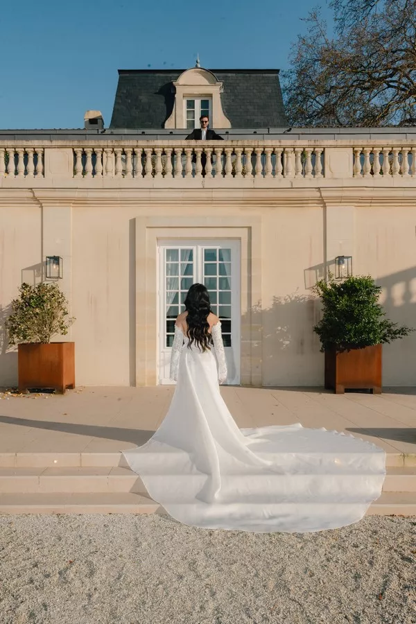 mariage-moderne-bleu-cobalt-vignoble-bordelais-chateau-dauzac-©amao-wedding (6)