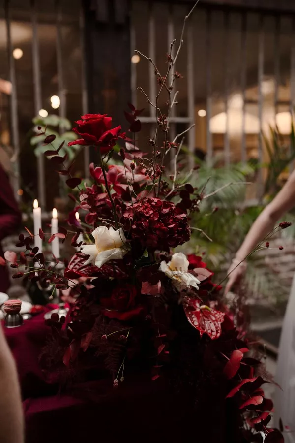 mariage-tarot-slow-wedding-rouge-blanc-minute-papiilon-agency-paris-©lightsofalhenawedding (24)