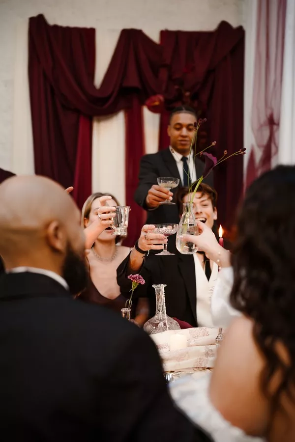mariage-tarot-slow-wedding-rouge-blanc-minute-papiilon-agency-paris-©lightsofalhenawedding (42)