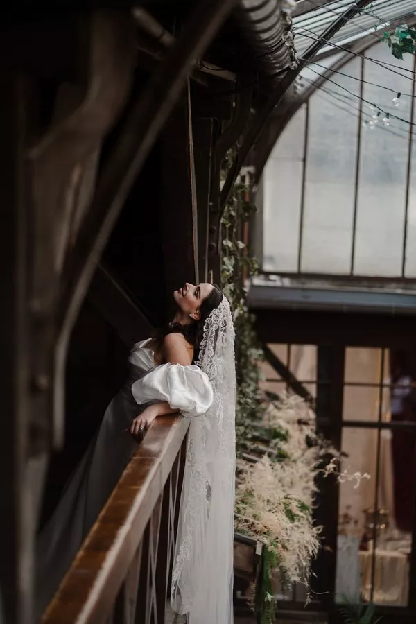 mariage-tarot-slow-wedding-rouge-blanc-minute-papiilon-agency-paris-©lightsofalhenawedding (9)