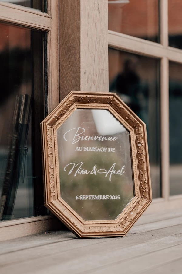 panneau-de-bienvenue-miroir-vintage-locadeco-©Dadou Productions