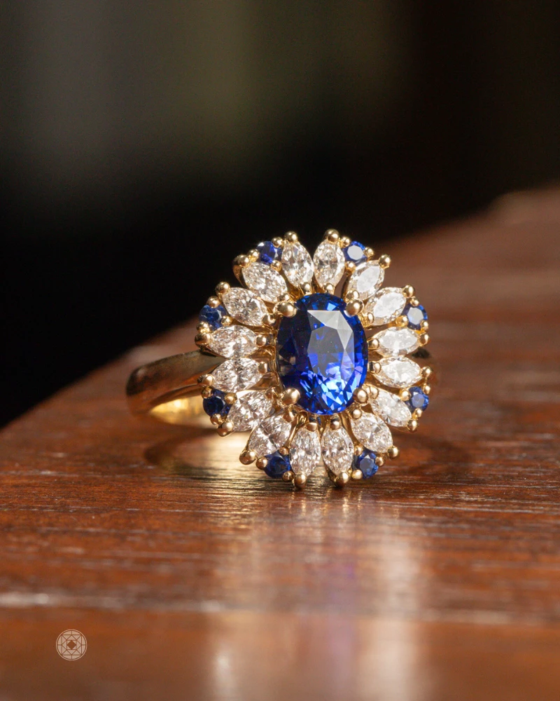 bague-de-fiancailles-saphir-bleu-marguerite-bonnot-paris
