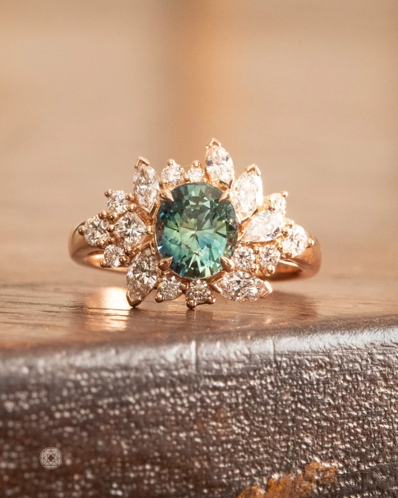 bague-de-fiancailles-Saphir-teal-floral-diamants