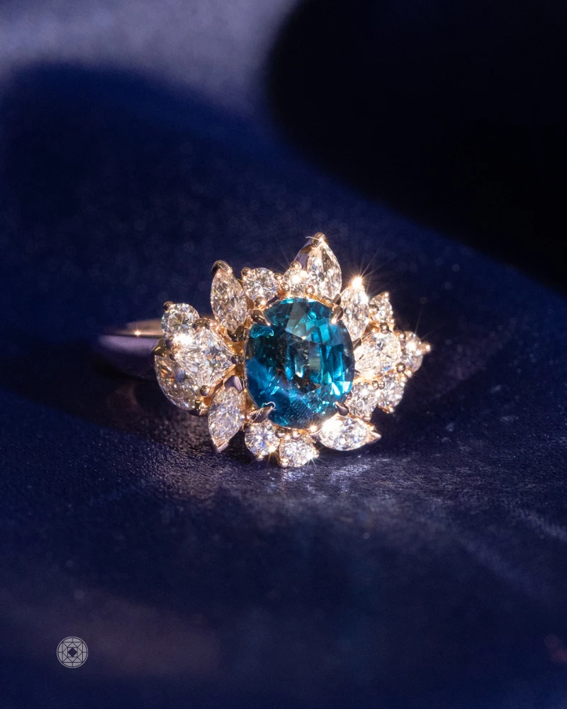 bague-de-fiancailles-Saphir-teal-Floral
