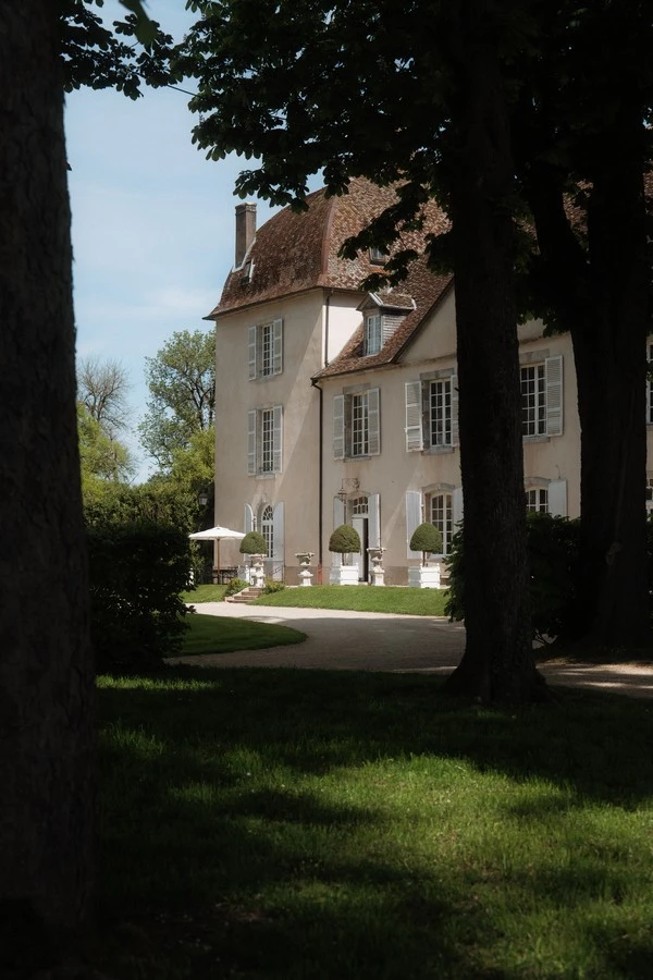 mariage-chic-vegetal-doubs-bourgogne-©camille-laurent-photographe (2)
