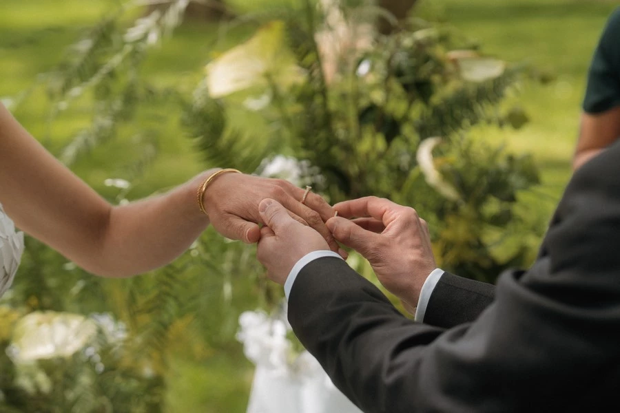 mariage-chic-vegetal-doubs-bourgogne-©camille-laurent-photographe (27)