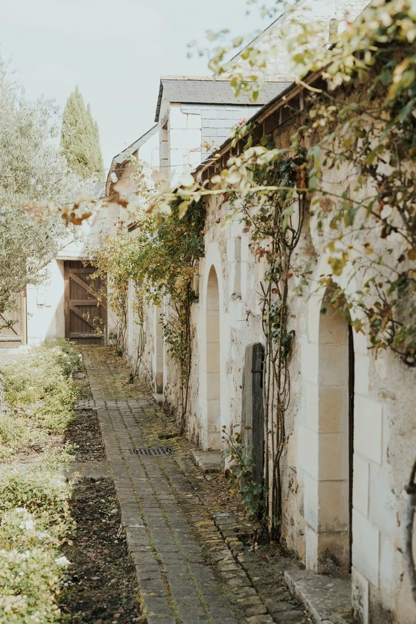 mariage-dolce-vita-angers-prieuré-saint-ellier-deborahplphotographe (2)