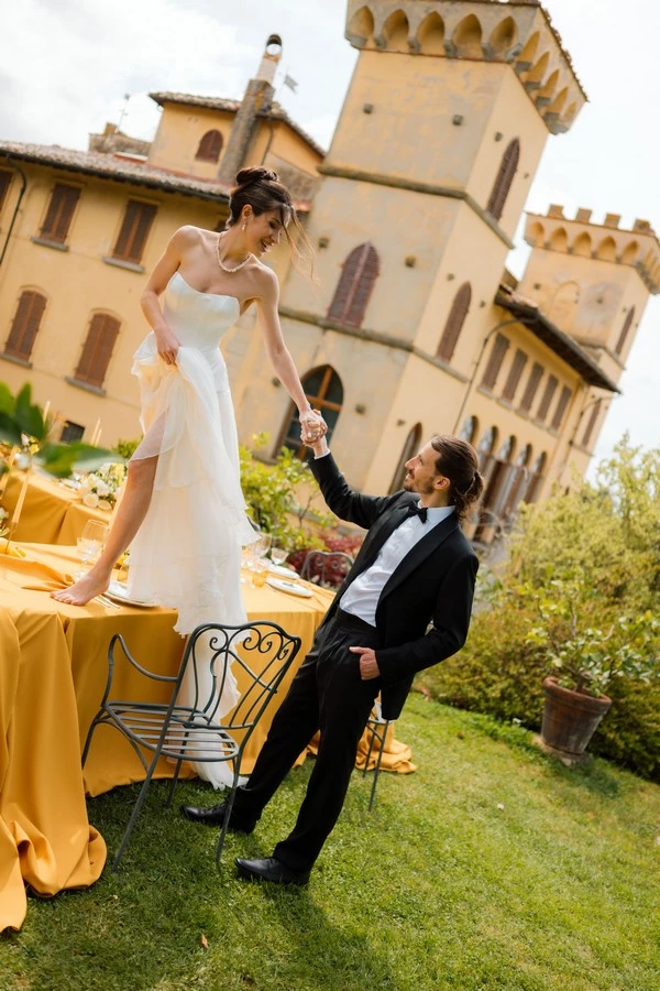 mariage-jaune-doré-luxe-toscane ©theclercs (22)