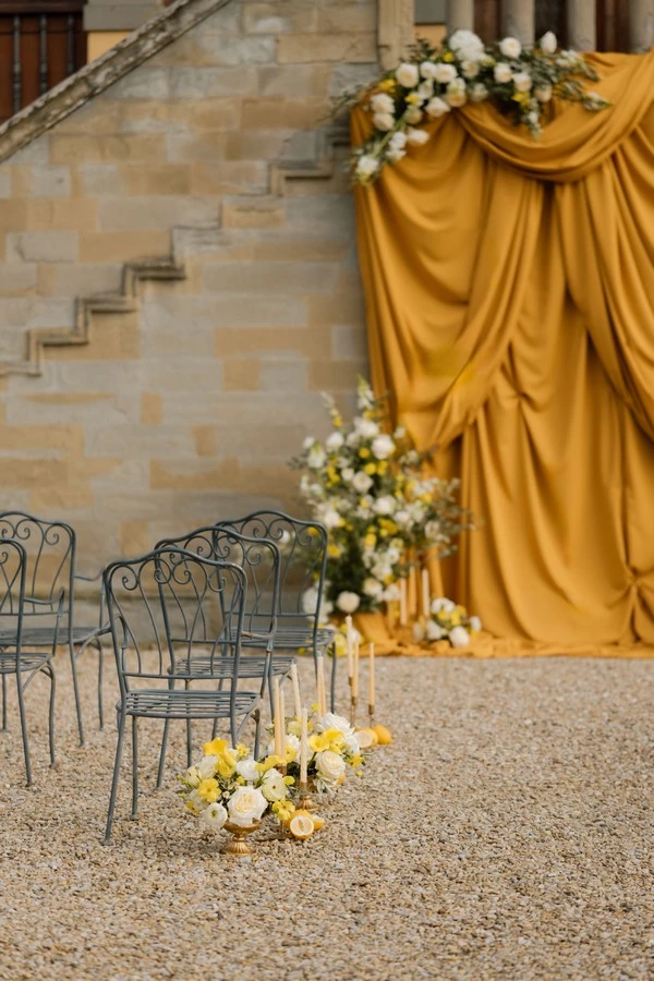 mariage-jaune-doré-luxe-toscane ©theclercs (28)