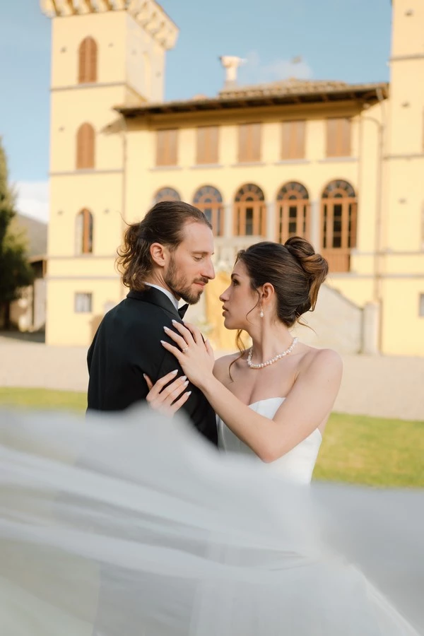 mariage-jaune-doré-luxe-toscane ©theclercs (43)
