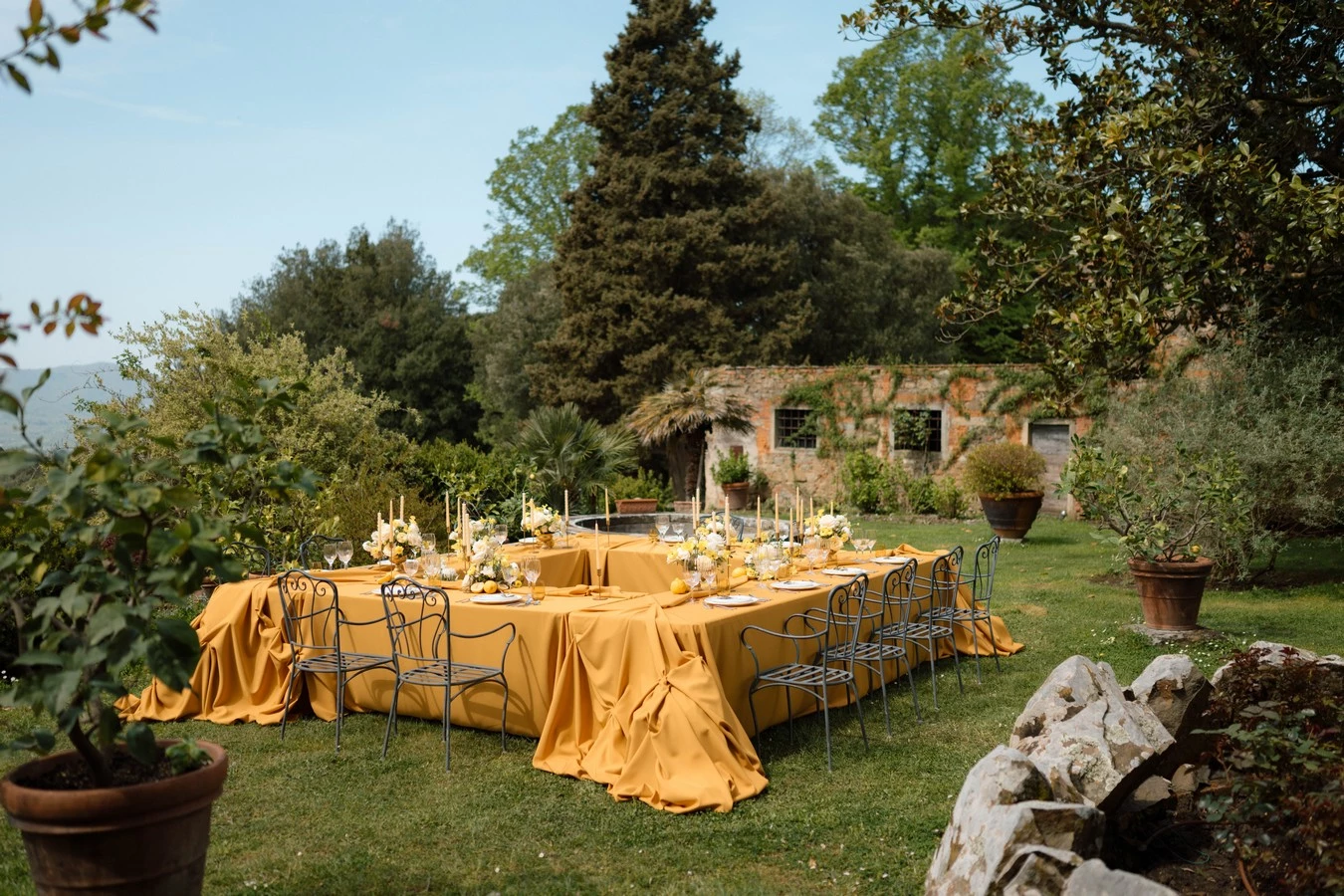 mariage-jaune-doré-luxe-toscane ©theclercs (8)