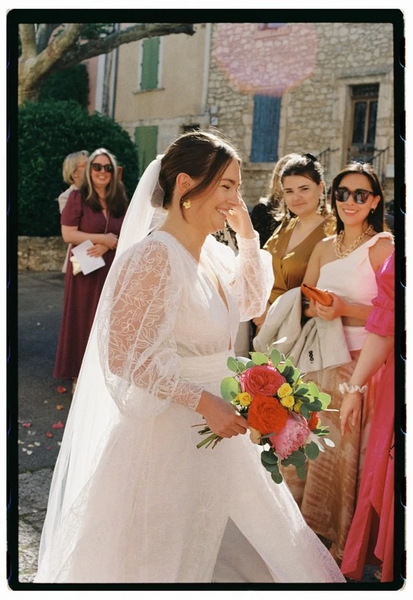 mariage-rouge-orange-grange-de-javon-provence ©celinecollomb (19)