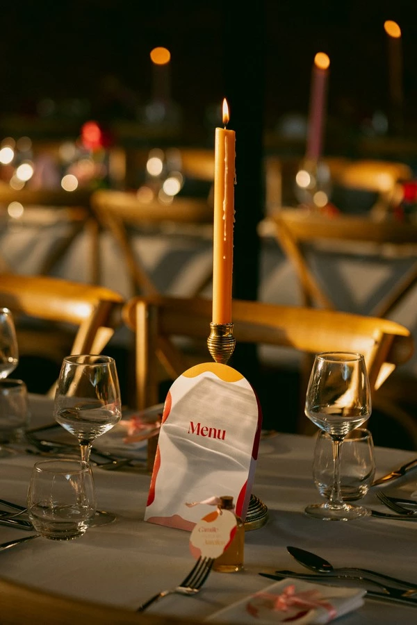 mariage-rouge-orange-grange-de-javon-provence ©celinecollomb (30)