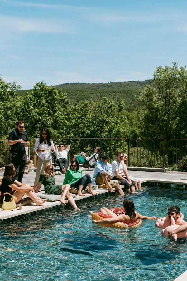 mariage-rouge-orange-grange-de-javon-provence ©celinecollomb (42)