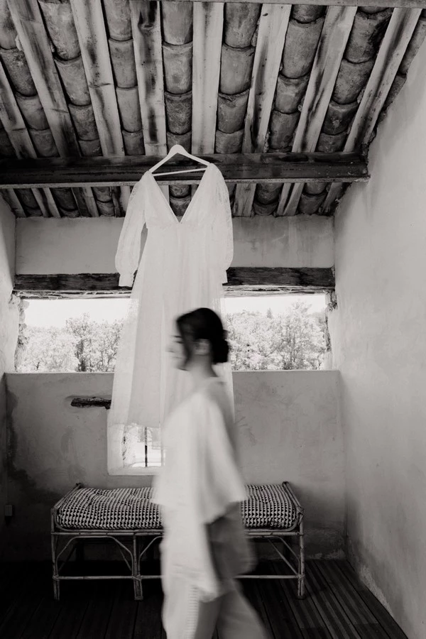 mariage-rouge-orange-grange-de-javon-provence ©celinecollomb (8)