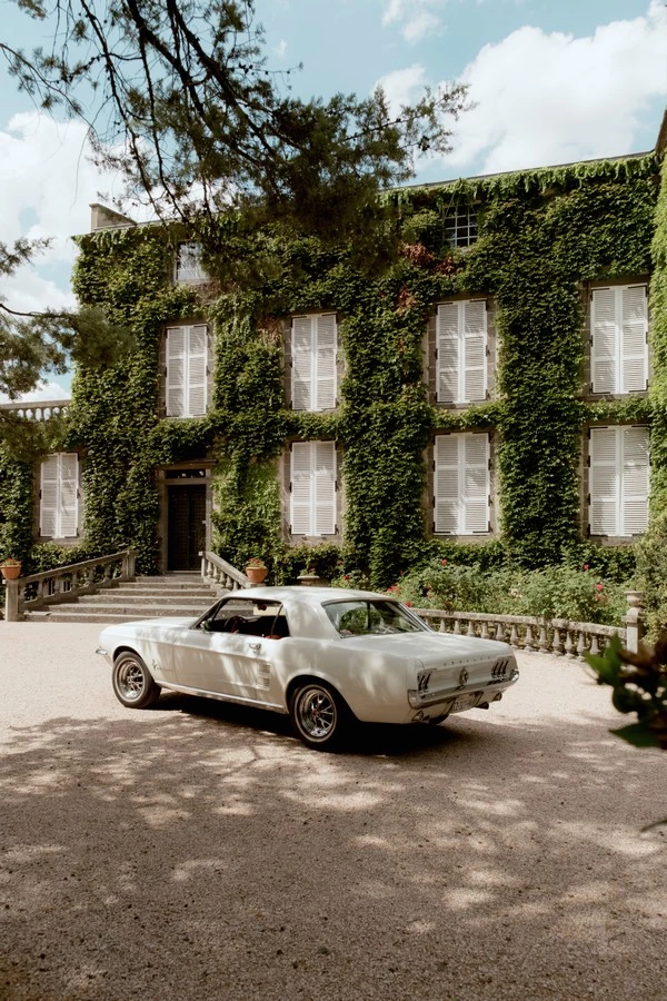inspiration-mariage-bleu-et-blanc-chateau-de-saulnat-auvergne-©anais-capture (22)