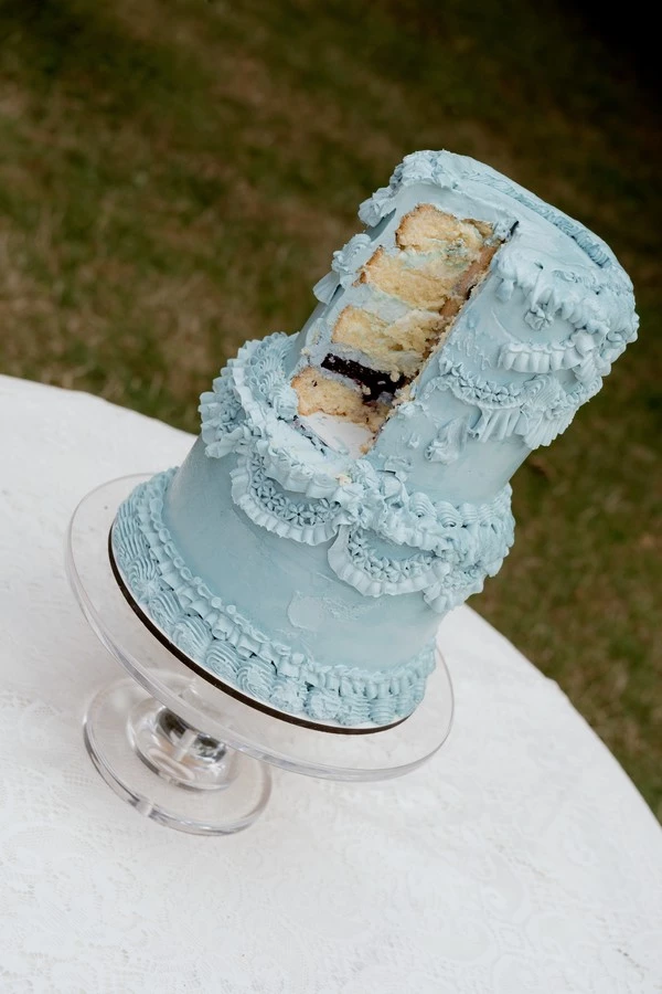 inspiration-mariage-bleu-et-blanc-chateau-de-saulnat-auvergne-©anais-capture (35)