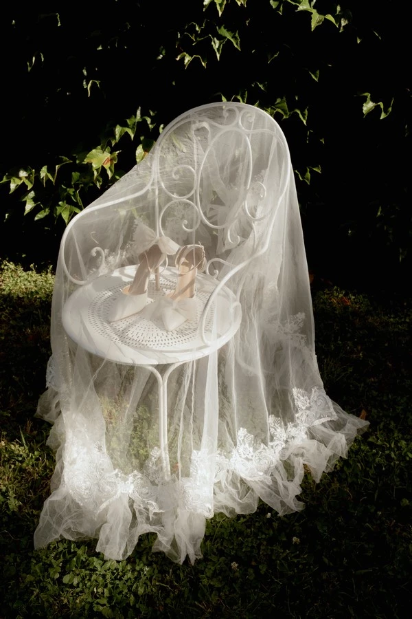 inspiration-mariage-bleu-et-blanc-chateau-de-saulnat-auvergne-©anais-capture (6)