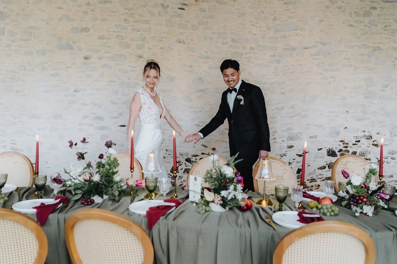 inspiration-mariage-vert-et-bordeaux-bretagne-ille-et-vilaine-domaine-obochato ©Laurene-and-the-wolf (32)