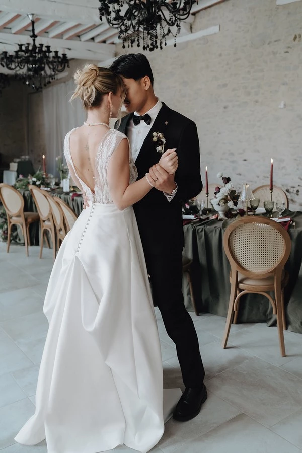 inspiration-mariage-vert-et-bordeaux-bretagne-ille-et-vilaine-domaine-obochato ©Laurene-and-the-wolf (35)