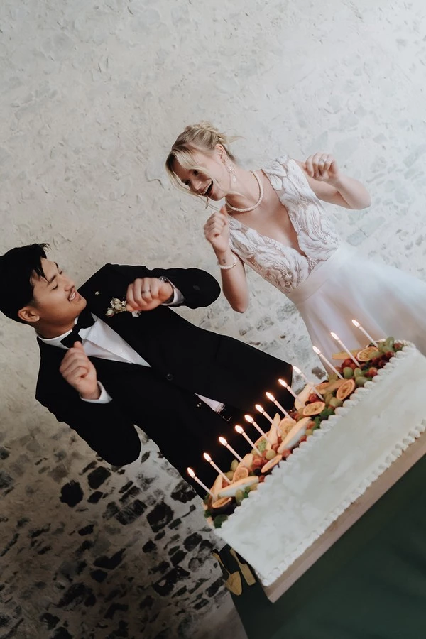 inspiration-mariage-vert-et-bordeaux-bretagne-ille-et-vilaine-domaine-obochato ©Laurene-and-the-wolf (37)