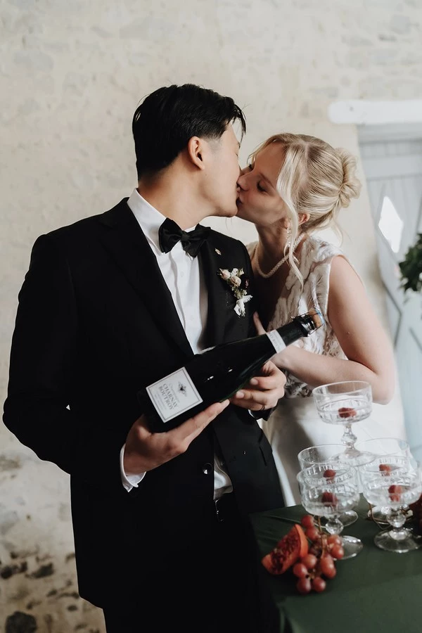 inspiration-mariage-vert-et-bordeaux-bretagne-ille-et-vilaine-domaine-obochato ©Laurene-and-the-wolf (38)