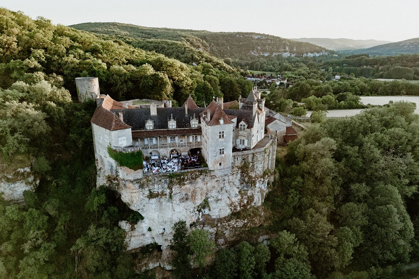 mariage-chateau-de-cenevieres-lot-©maxime-decarsin-photographe (39)