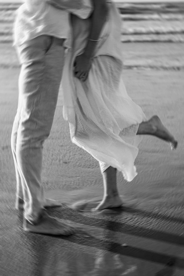 session-engagement-plage-normandie-aline-largenton-photographe